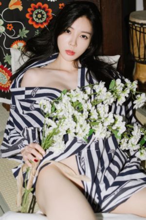 欧美白白嫩嫩的人妖_1080手机在线看